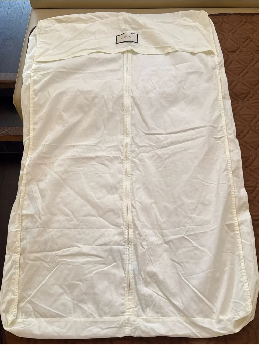 Gucci Fabric Garment Bag 42x25 Length Zipper Closure